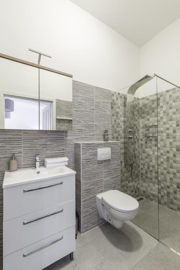 Ferienwohnung Free Parking I 458 Mbitwifi I Kingsize Bed Wien Exterior foto
